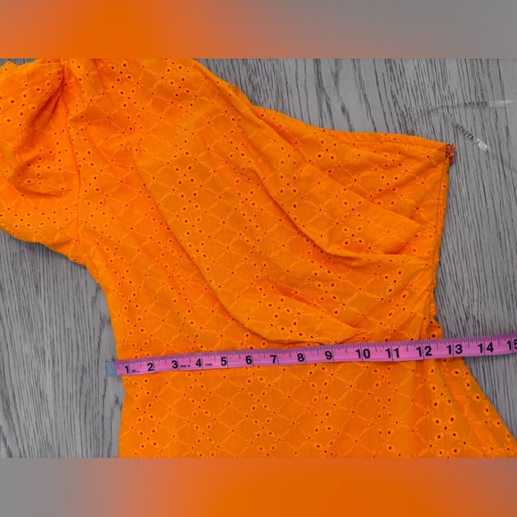 NWT L’Atiste Orange Eyelet One Shoulder Dress With Sash Size S - Picture 11 of 12